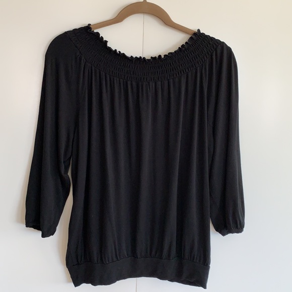Black Top (On or Off Shoulder) with 3/4 Sleeves - Picture 2 of 4